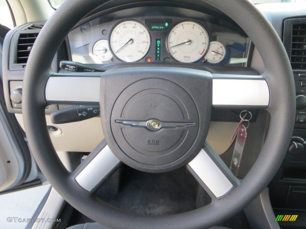 2007 Chrysler 300 Standard 300 Model Dark Slate Gray/Light Graystone Steering Wheel Photo #80752378