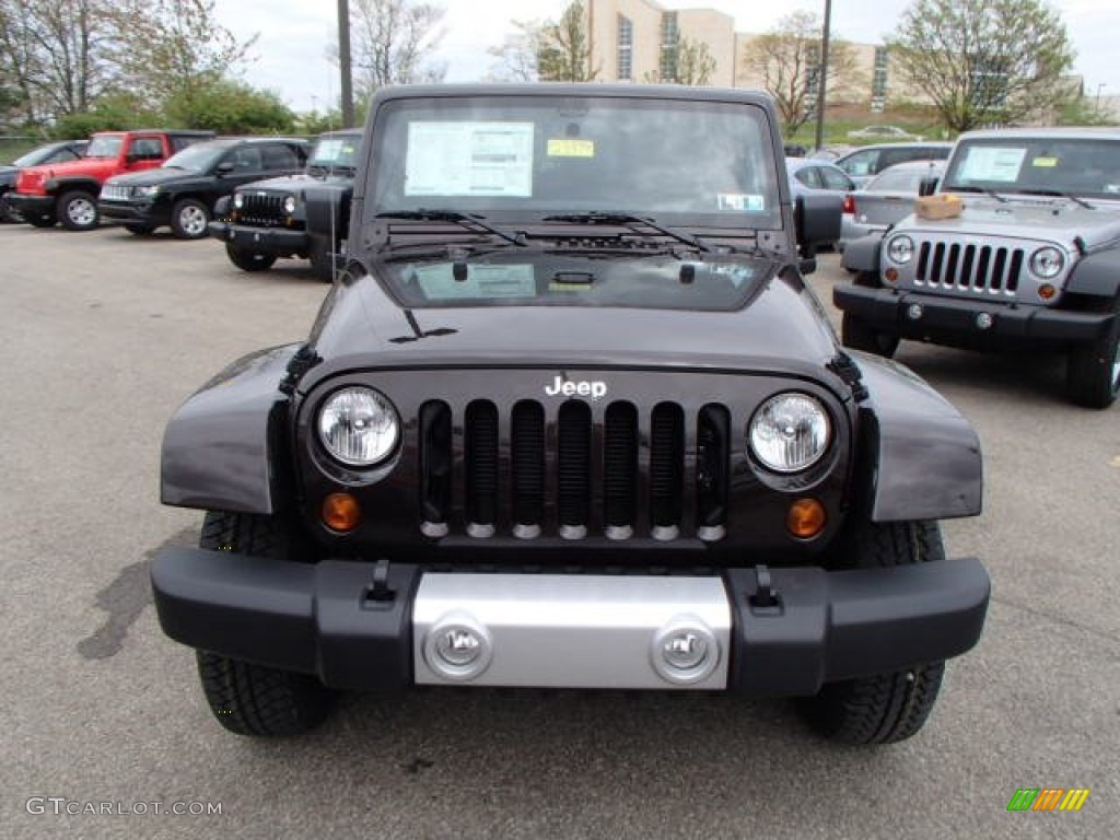 2013 Wrangler Unlimited Sahara 4x4 - Rugged Brown Pearl / Black/Dark Saddle photo #3