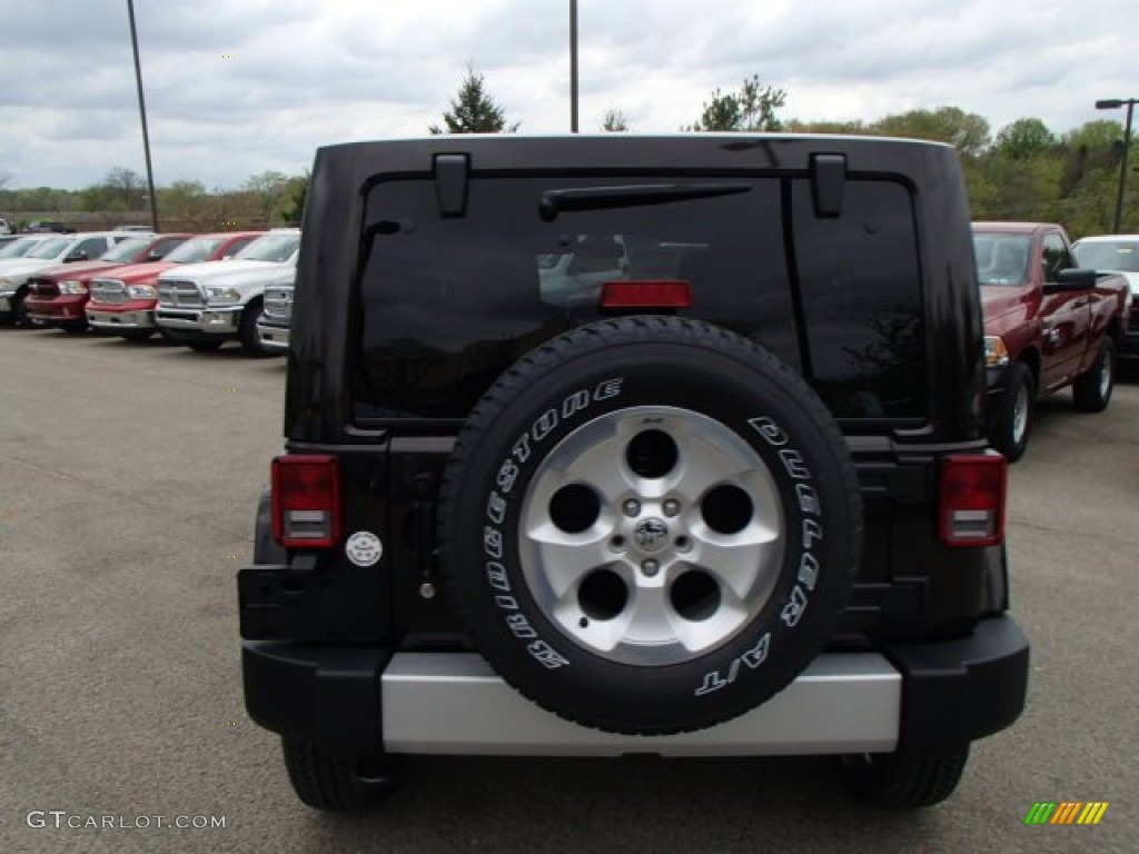 2013 Wrangler Unlimited Sahara 4x4 - Rugged Brown Pearl / Black/Dark Saddle photo #7