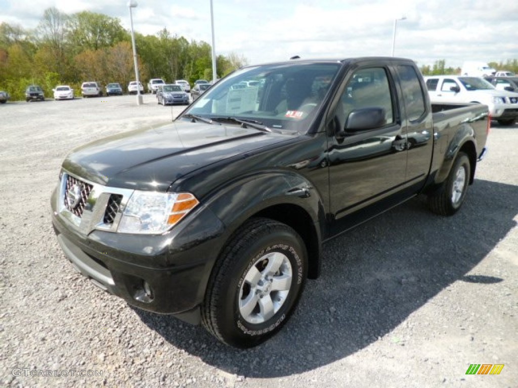 2013 Frontier SV V6 King Cab 4x4 - Super Black / Steel photo #3