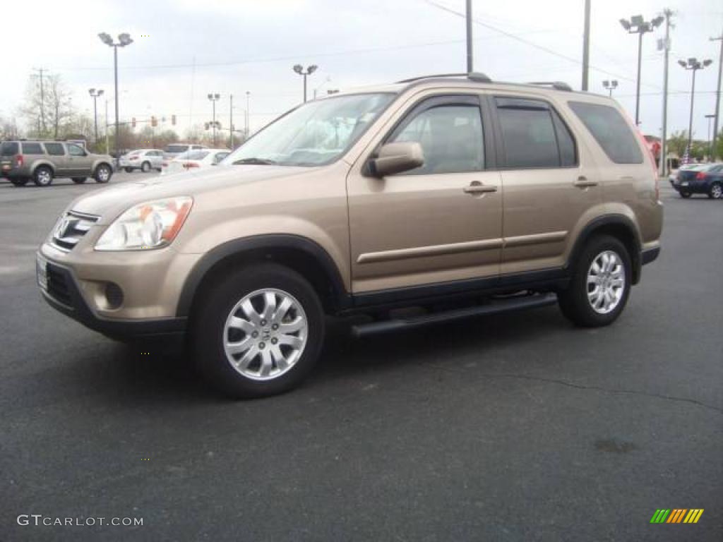2005 CR-V Special Edition 4WD - Sahara Sand Metallic / Ivory photo #2