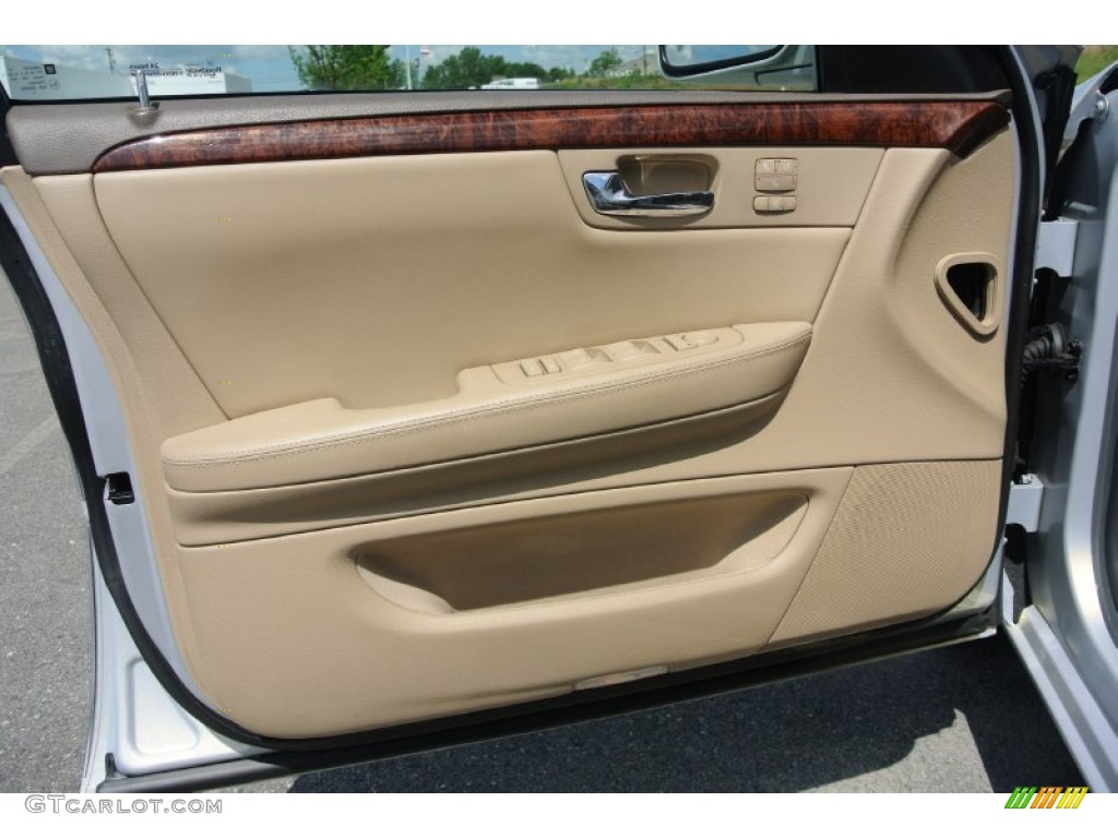 2006 Cadillac DTS Luxury Cashmere Door Panel Photo #80760690