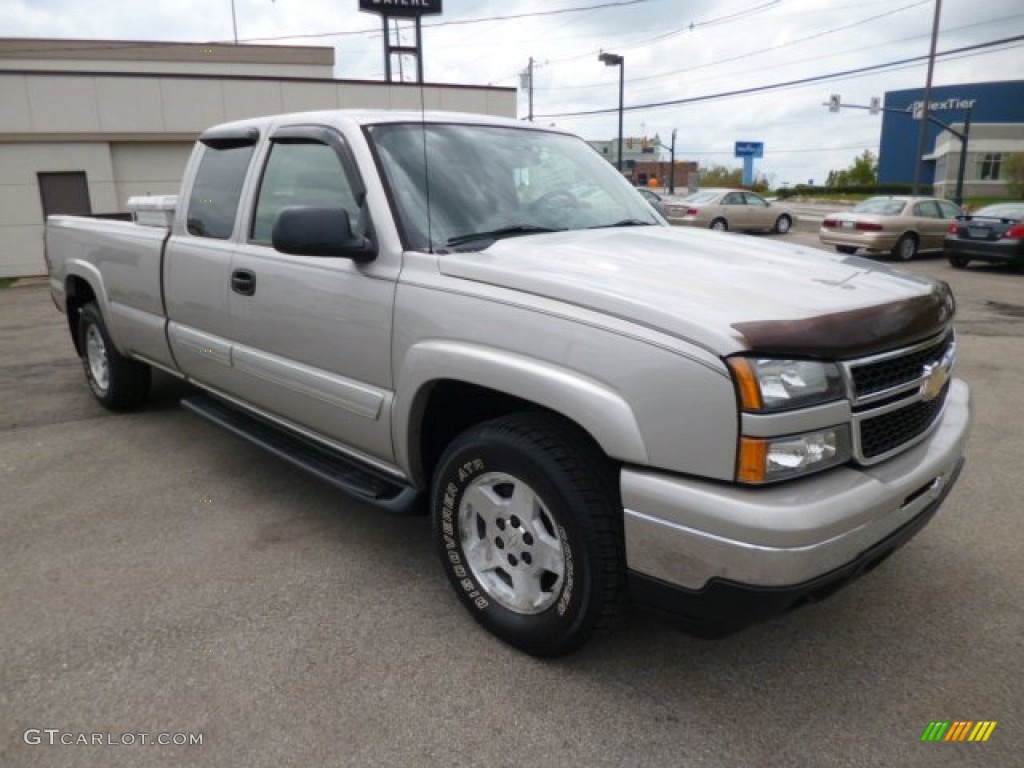 Silver Birch Metallic Chevrolet Silverado 1500