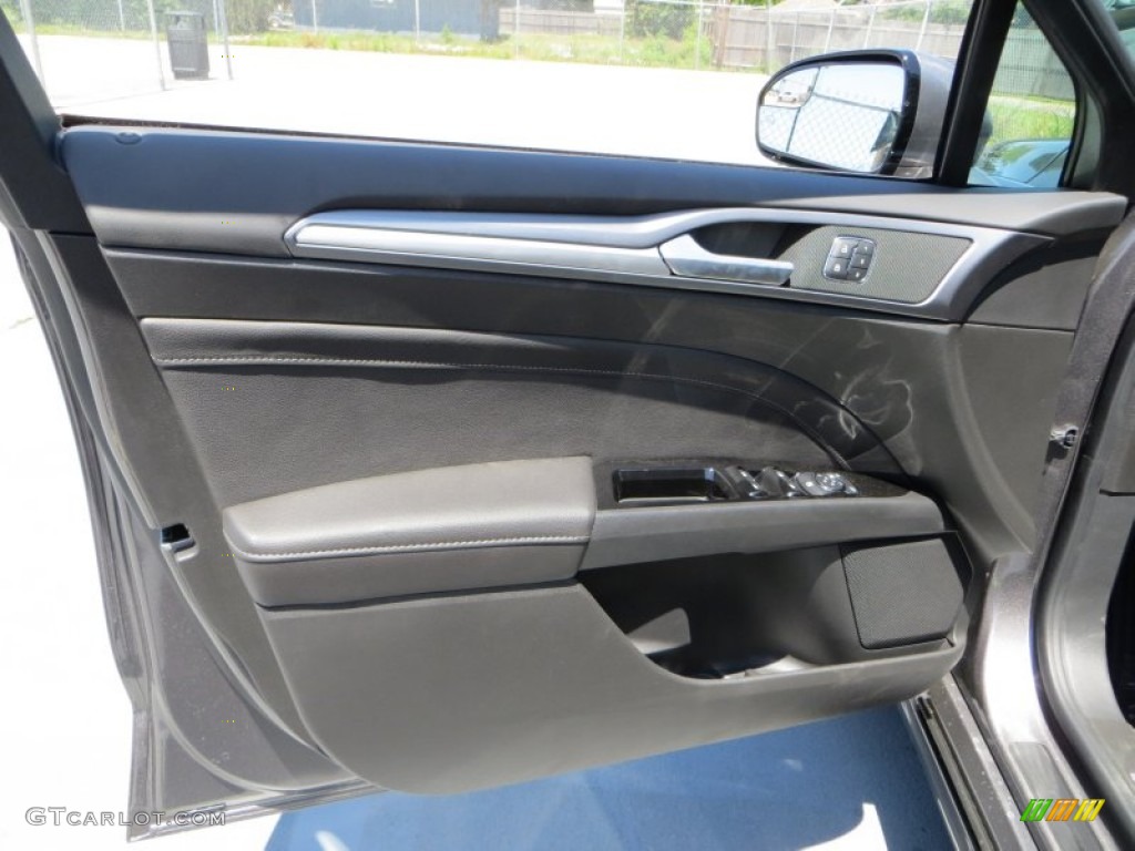 2013 Ford Fusion Hybrid Titanium Door Panel Photos | GTCarLot.com