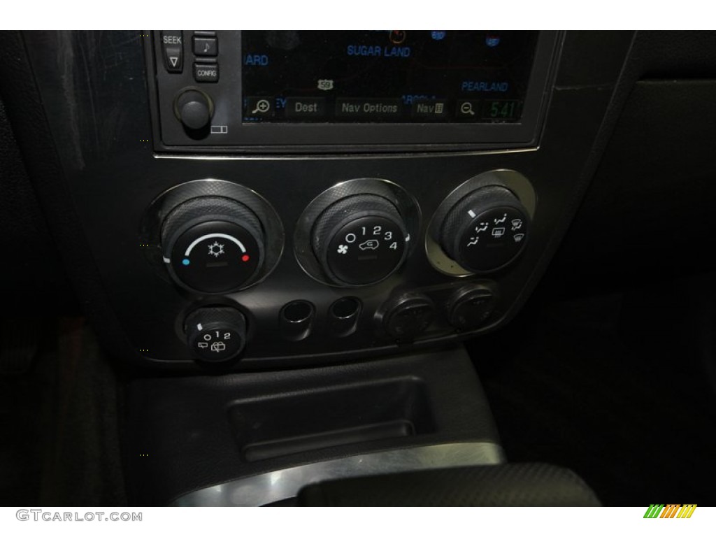 2007 Hummer H3 Standard H3 Model Controls Photo #80763880