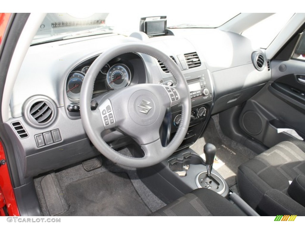 2011 SX4 Crossover Technology AWD - Vivid Red / Black photo #5