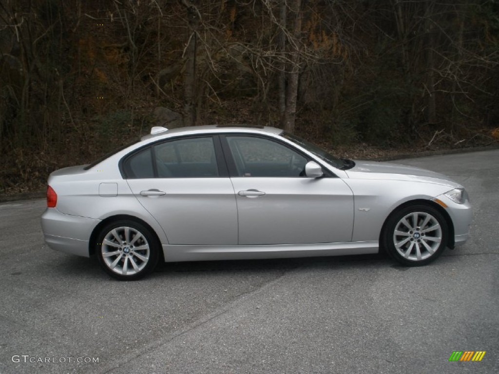 2009 3 Series 328i Sedan - Titanium Silver Metallic / Black photo #2