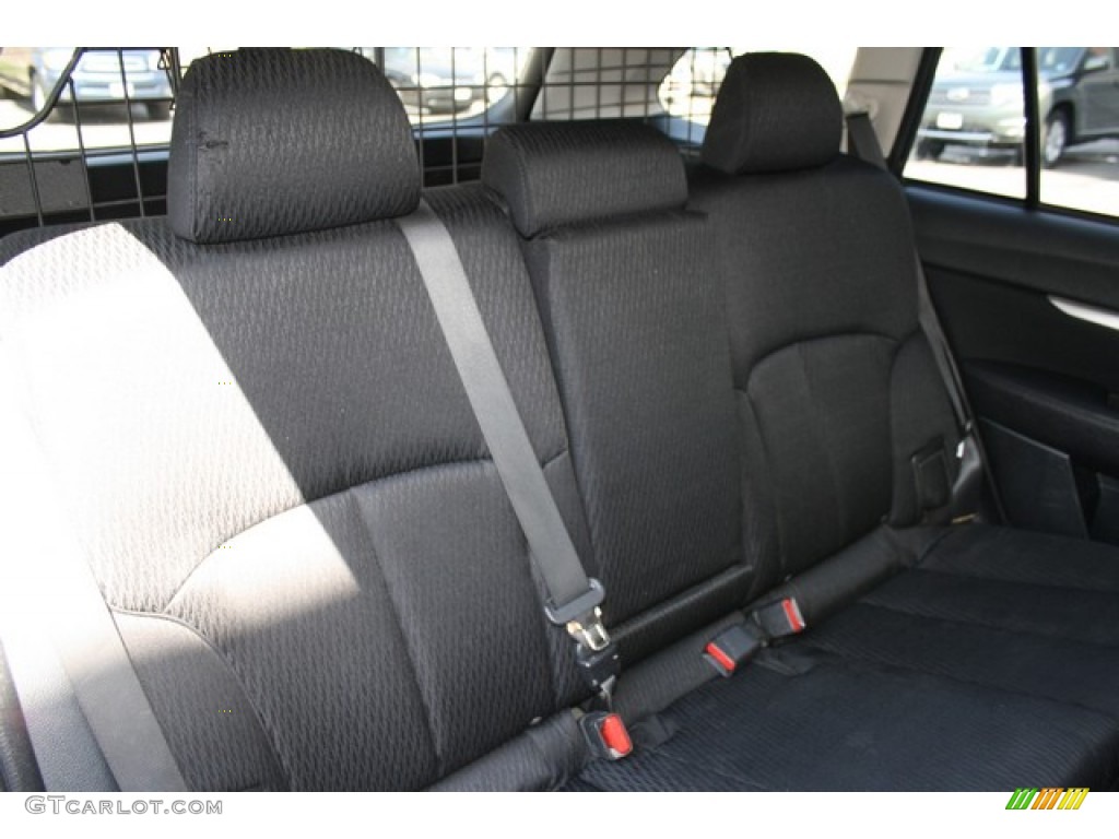 2011 Outback 2.5i Premium Wagon - Graphite Gray Metallic / Off Black photo #19