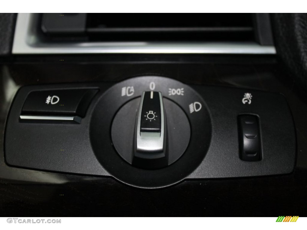 2011 BMW 5 Series 535i Gran Turismo Controls Photos
