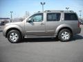 2005 Polished Pewter Nissan Pathfinder SE 4x4  photo #2