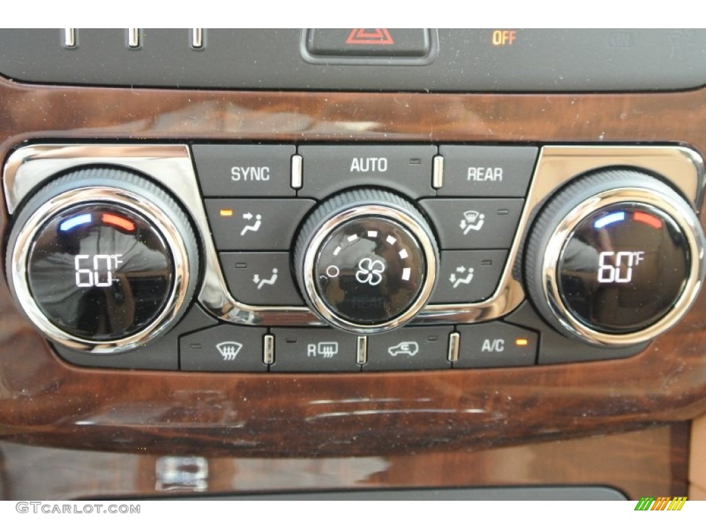2013 Buick Enclave Premium AWD Controls Photo #80769432