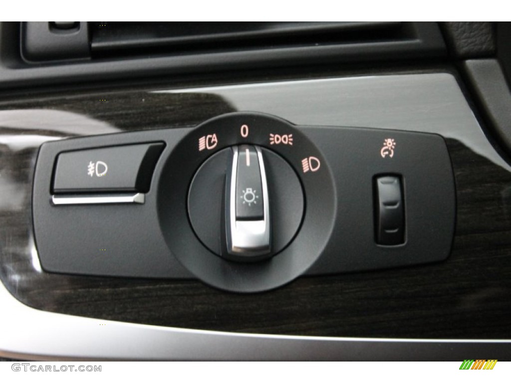 2011 BMW 5 Series 535i Sedan Controls Photo #80769902