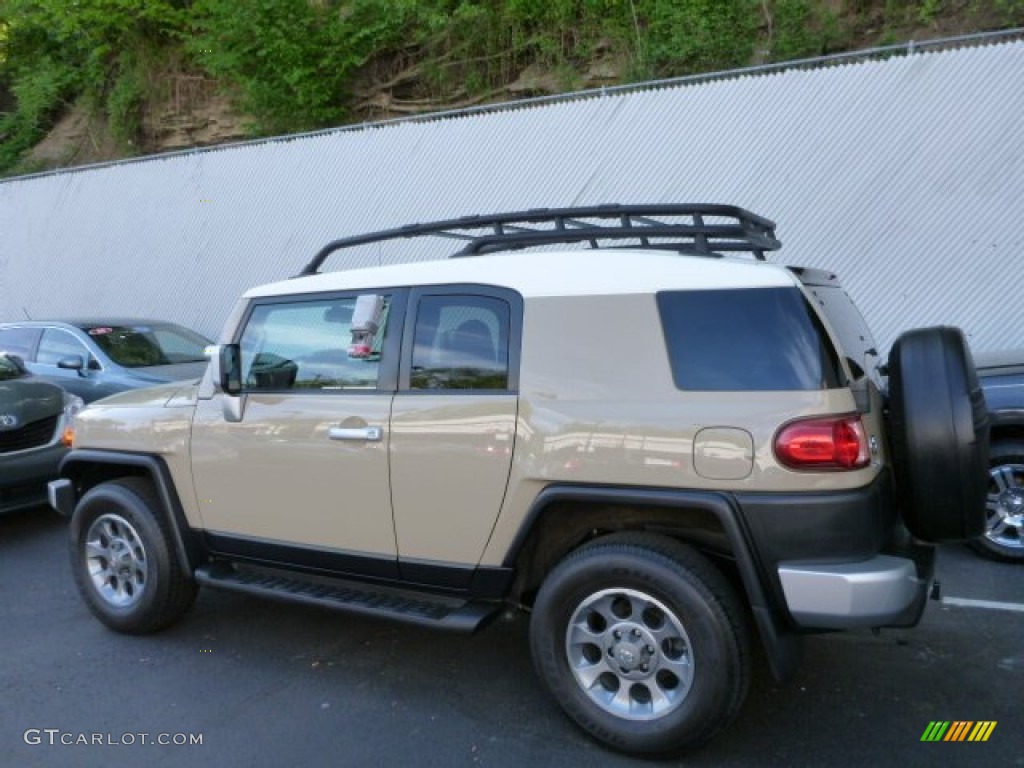 2011 FJ Cruiser 4WD - Quicksand / Dark Charcoal photo #13