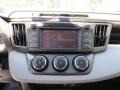 Super White - RAV4 LE Photo No. 26