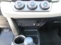 Super White - RAV4 LE Photo No. 27