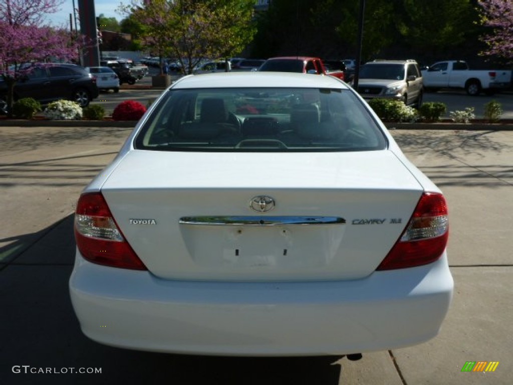 2003 Camry XLE V6 - Super White / Taupe photo #12