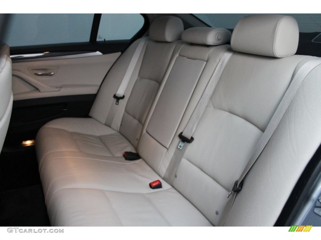 Oyster/Black Interior 2011 BMW 5 Series 528i Sedan Photo #80771522