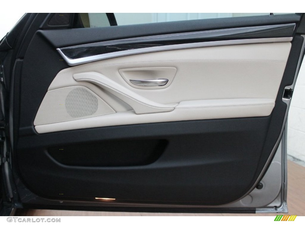 2011 BMW 5 Series 528i Sedan Oyster/Black Door Panel Photo #80771682