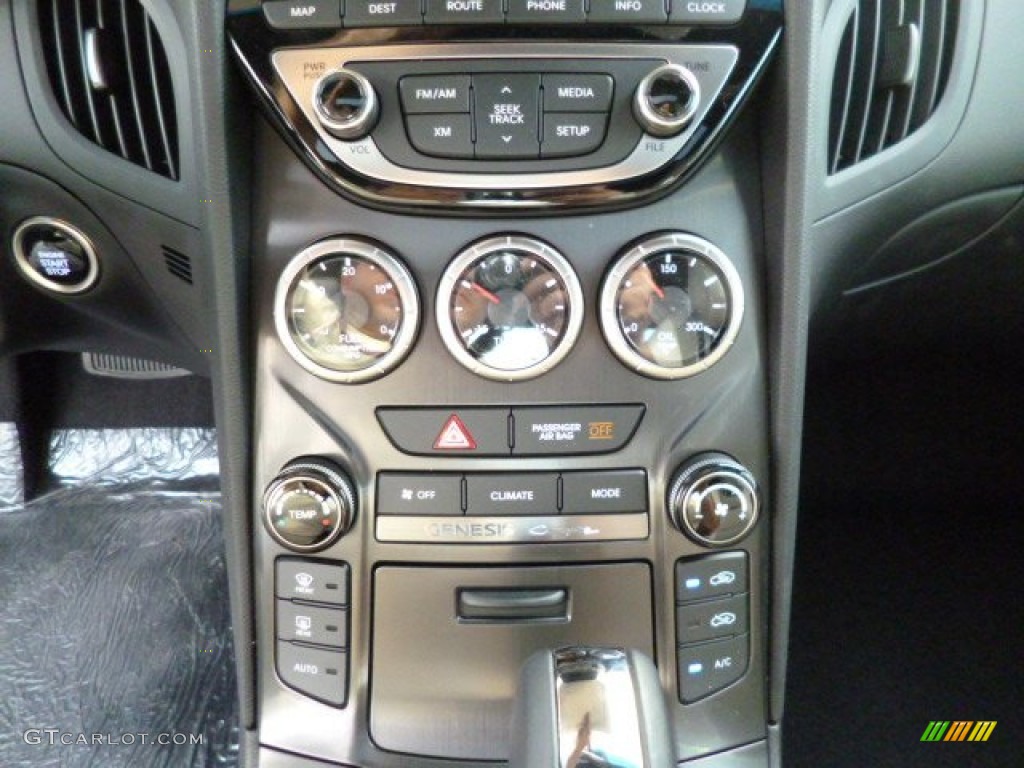 2013 Genesis Coupe 2.0T Premium - White Satin Pearl / Gray Leather/Gray Cloth photo #19