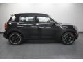Absolute Black - Cooper S Countryman Photo No. 2