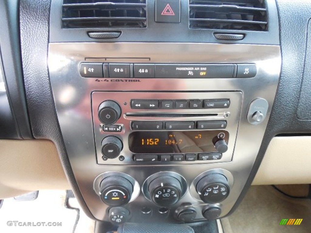 2008 Hummer H3 Alpha Controls Photo #80774033