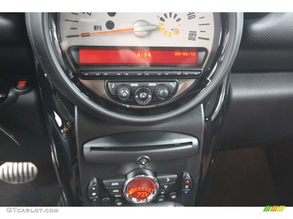 2013 Mini Cooper S Paceman Controls Photo #80774286