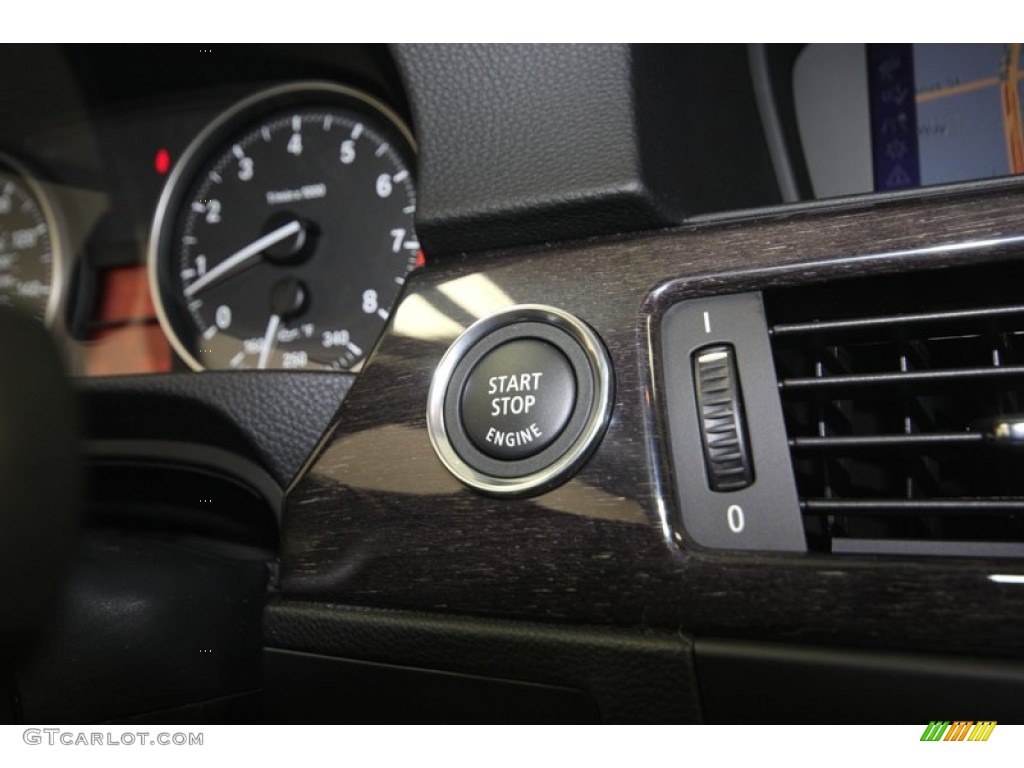 2013 3 Series 328i Coupe - Titanium Silver Metallic / Black photo #23