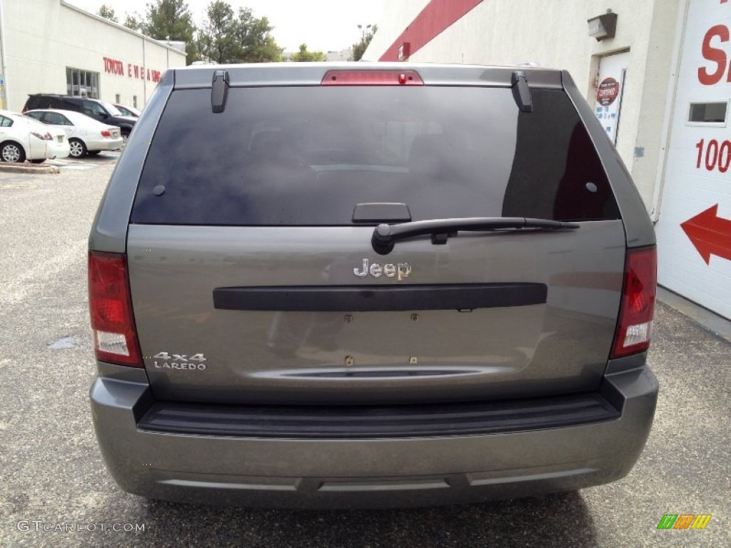 2008 Grand Cherokee Laredo 4x4 - Mineral Gray Metallic / Dark Slate Gray photo #5