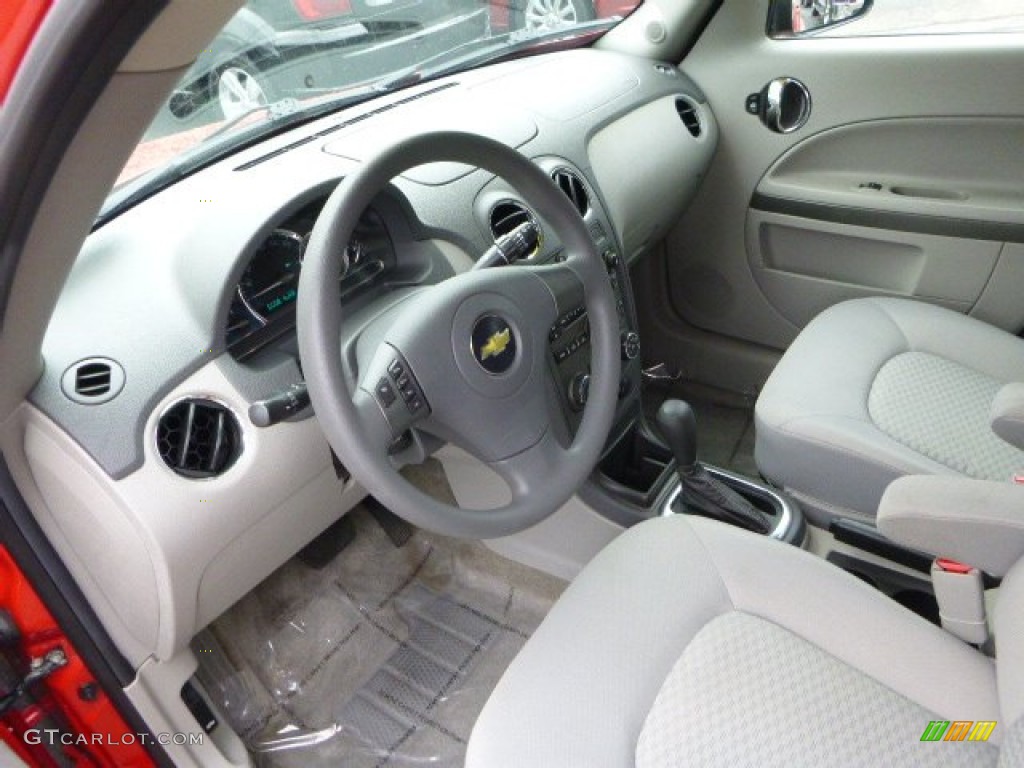 Gray Interior 2010 Chevrolet HHR LS Photo #80783343