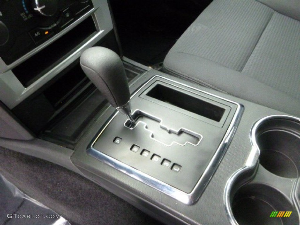 2010 Dodge Charger SXT Transmission Photos