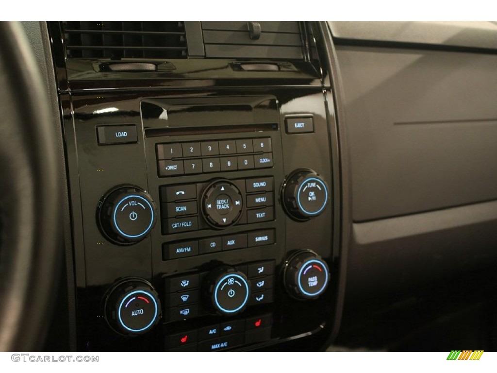 2009 Ford Escape Limited V6 4WD Controls Photo #80788188