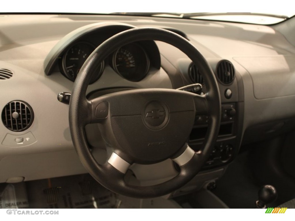 2005 Chevrolet Aveo LS Hatchback Steering Wheel Photos