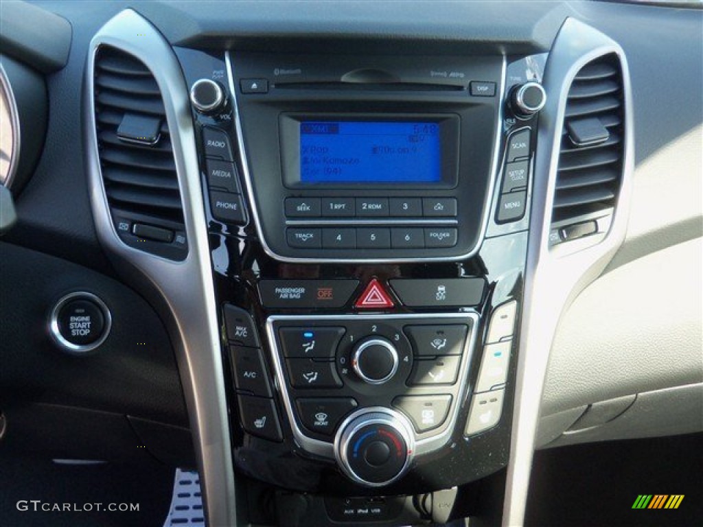 2013 Elantra GT - Silver / Black photo #13