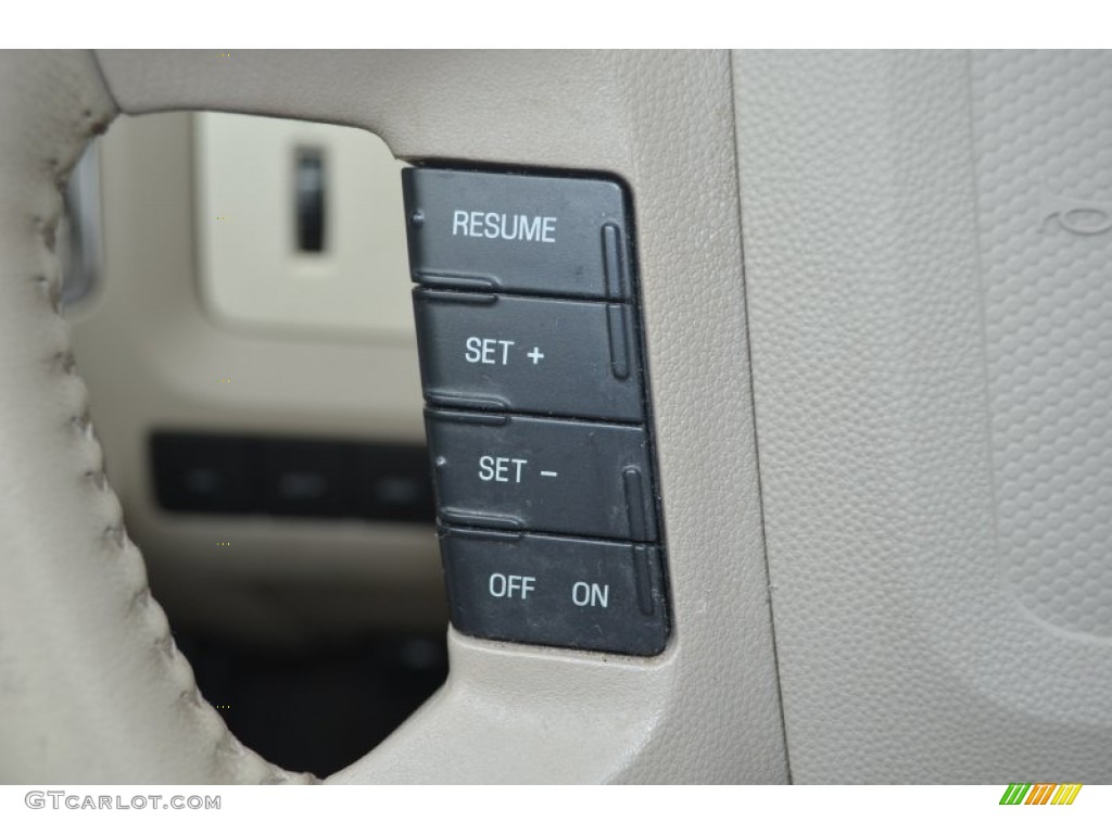 2008 Mercury Mariner Hybrid Controls Photo #80789826