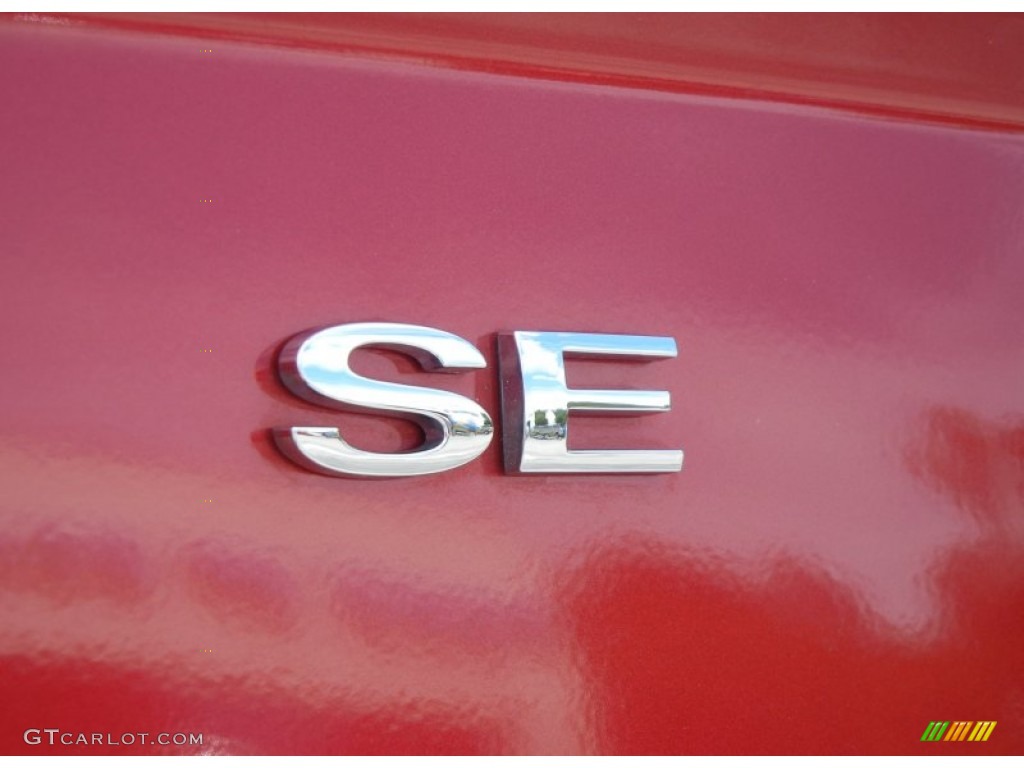 2012 Ford Fusion SE V6 Marks and Logos Photos