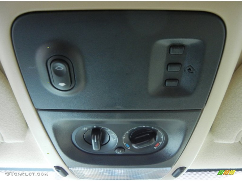 2008 Ford Explorer Limited Controls Photos