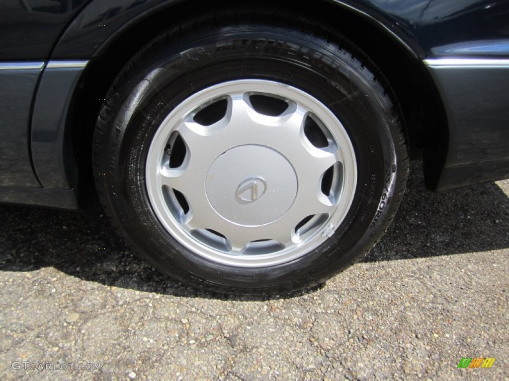 1993 Lexus LS 400 Wheel Photo #80794563