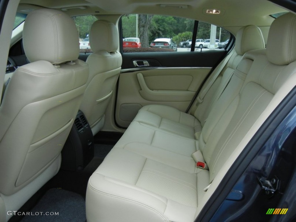 2013 Lincoln MKS FWD Rear Seat Photo #80795346