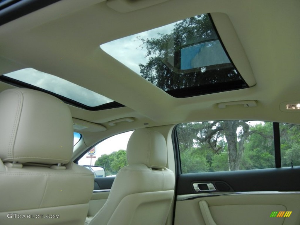 2013 Lincoln MKS FWD Sunroof Photos
