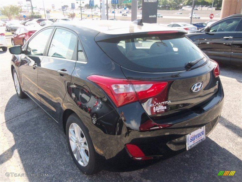 2013 Elantra GT - Black Noir Pearl / Beige photo #5