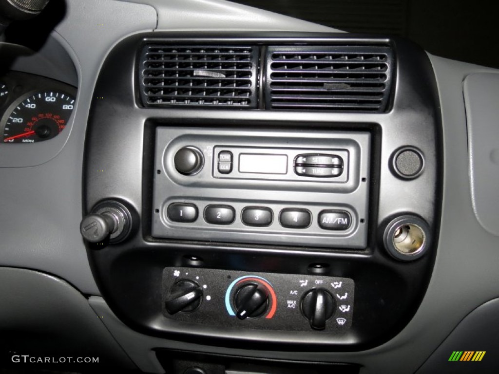 2010 Ford Ranger XL Regular Cab Controls Photo #80796723