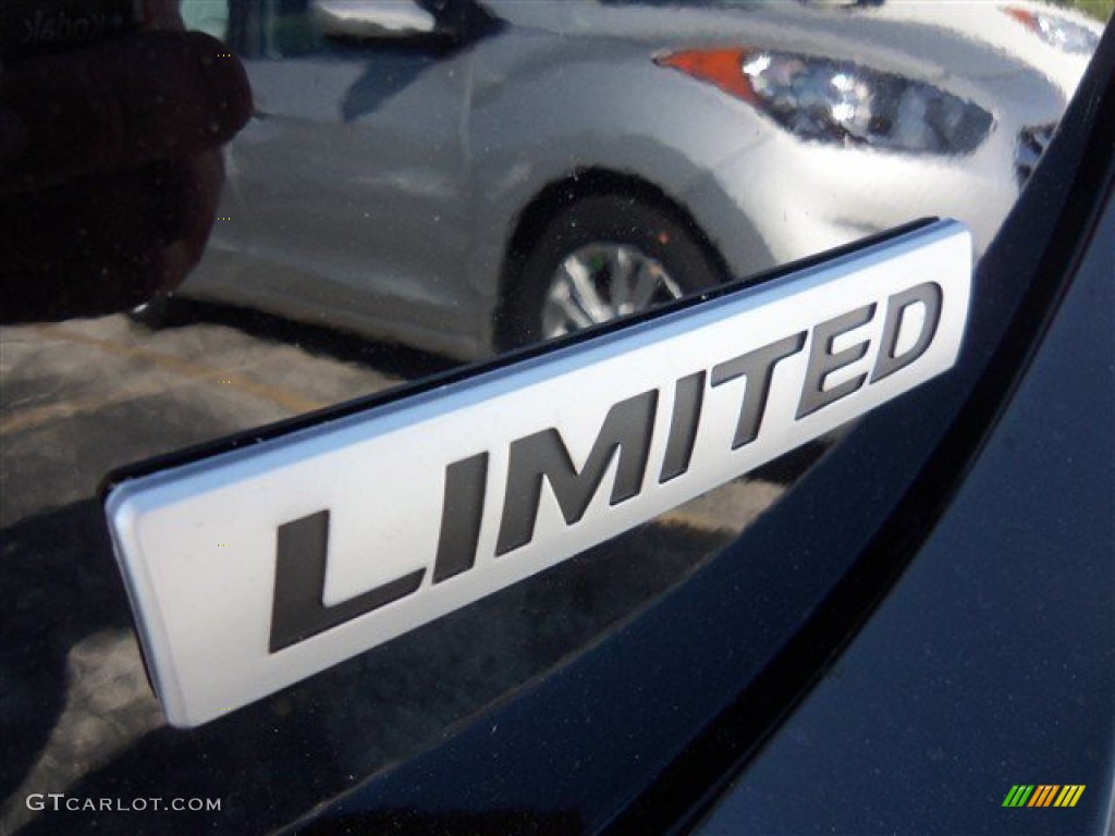 2013 Elantra GLS - Midnight Black / Beige photo #9