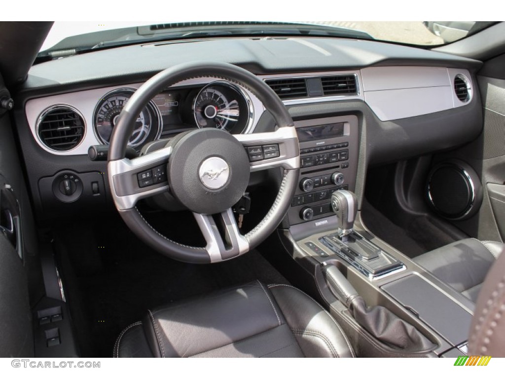 2013 Ford Mustang V6 Premium Convertible Charcoal Black Dashboard Photo #80800236