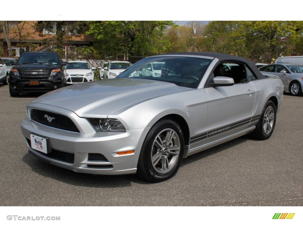 2013 Mustang V6 Premium Convertible - Ingot Silver Metallic / Charcoal Black photo #18