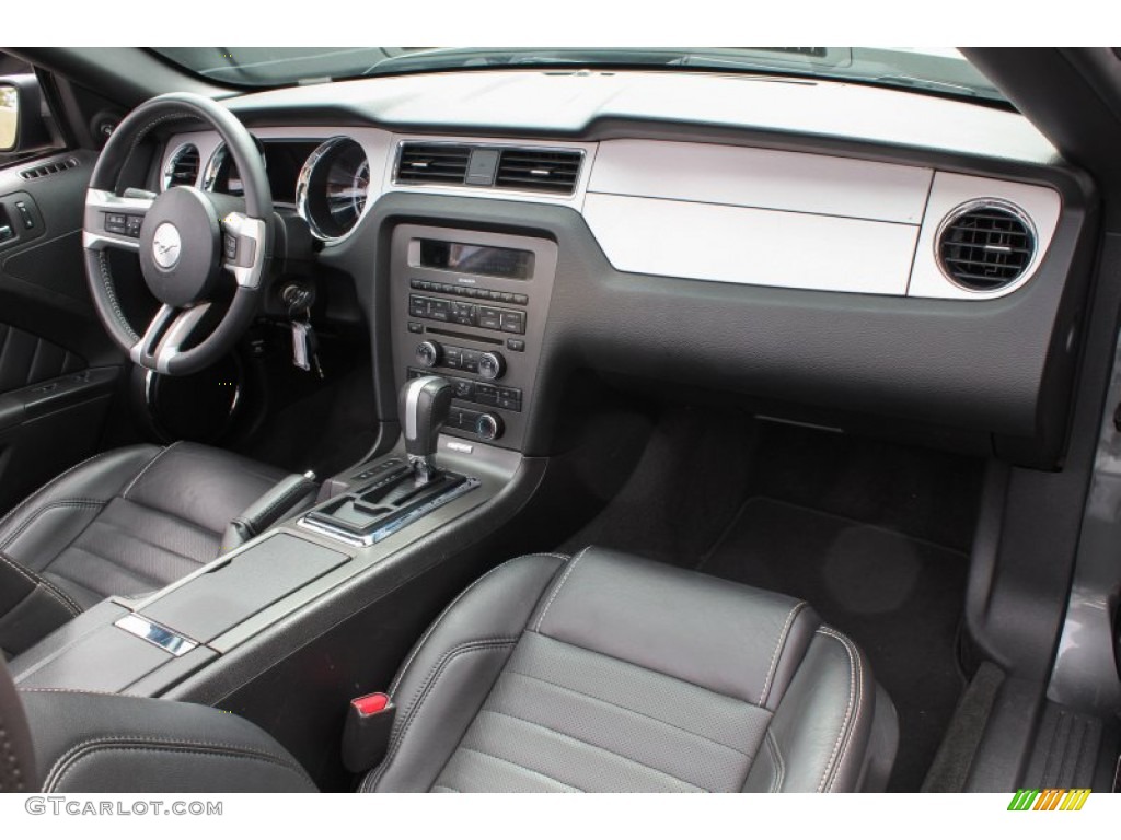 2013 Ford Mustang V6 Premium Convertible Charcoal Black Dashboard Photo #80800488