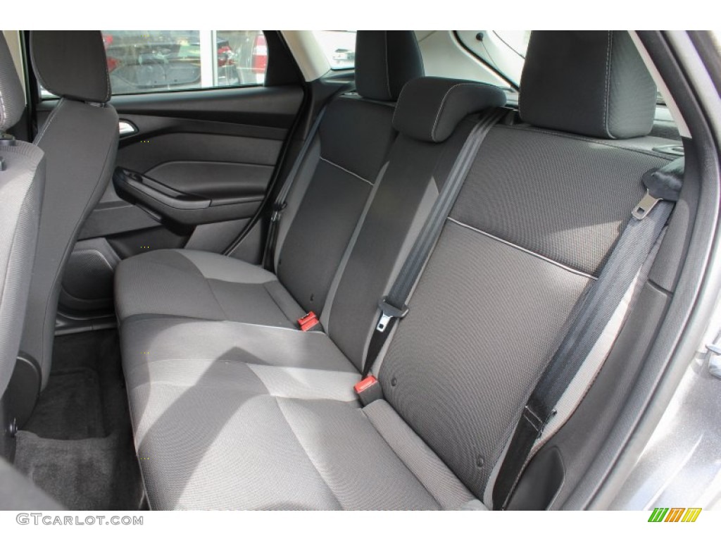 Charcoal Black Interior 2012 Ford Focus SE 5-Door Photo #80801512