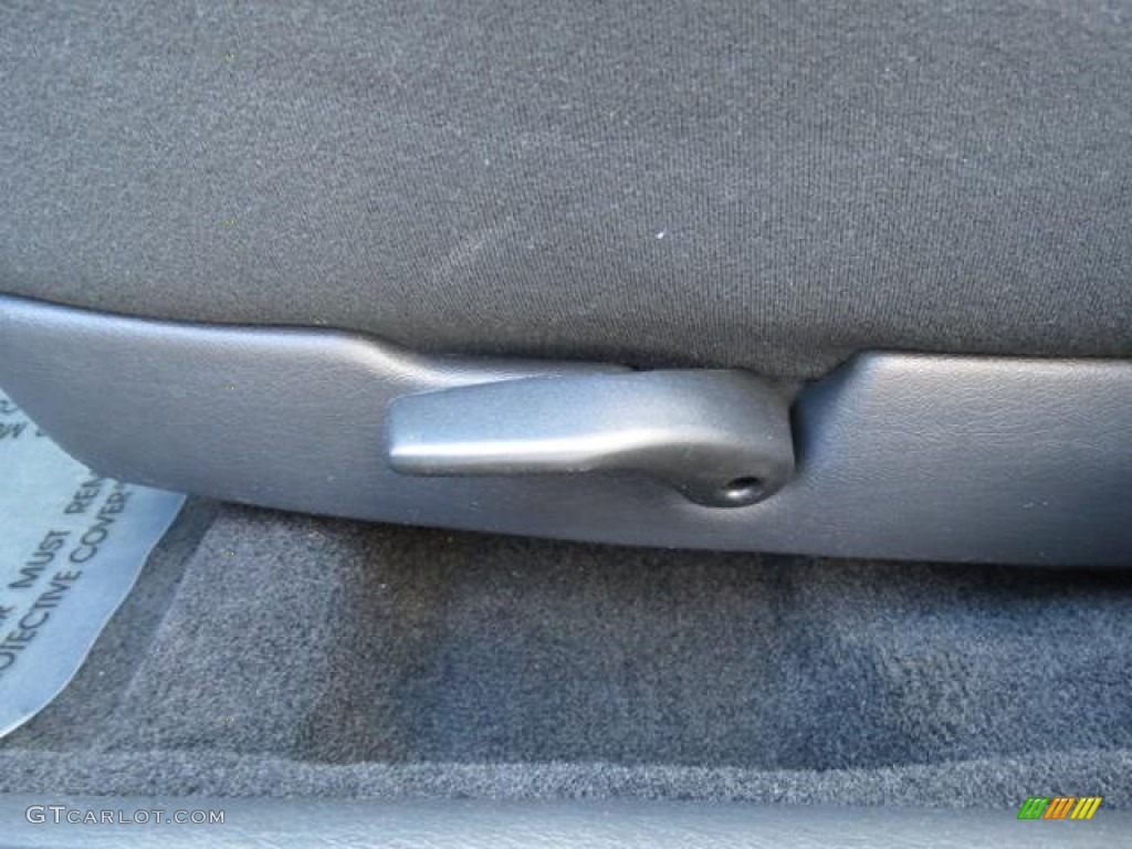 2005 Stratus SXT Sedan - Graphite Metallic / Dark Slate Gray photo #10
