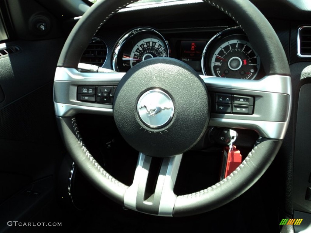 2013 Ford Mustang GT/CS California Special Coupe Steering Wheel Photos