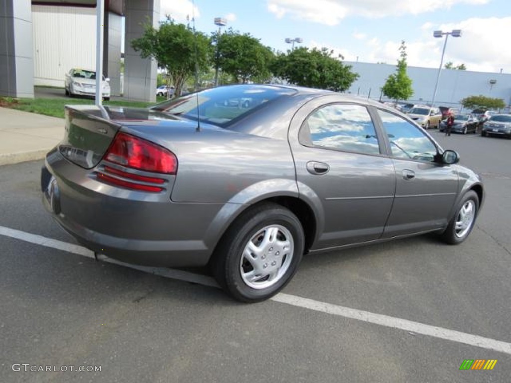 Graphite Metallic 2005 Dodge Stratus SXT Sedan Exterior Photo #80805484