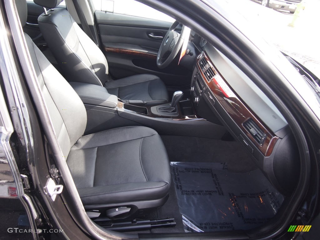 2010 3 Series 328i Sedan - Jet Black / Black photo #3